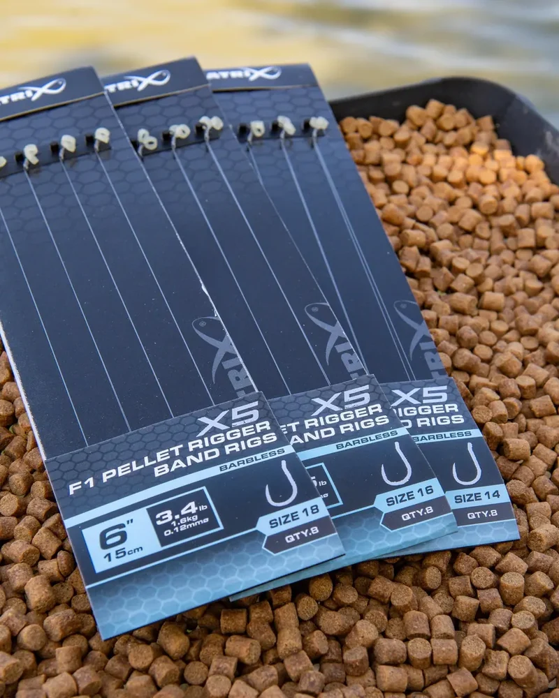 X5 F1 Pellet Rigger Band Rigs 6" Barbless – 15 cm Onderlijnen met Bait Band en Zonder Weerhaak (8 stuks)