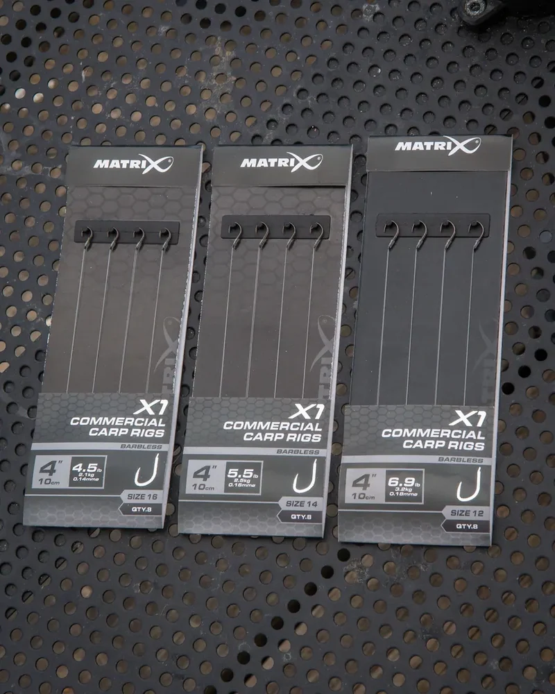 X1 Commercial Carp Rigs 4" Barbless – 10 cm Onderlijnen zonder Weerhaak (8 stuks)