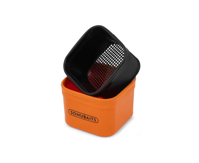 EVA Bait Tub & Strainer Set – Set van Aasbak en Zeef