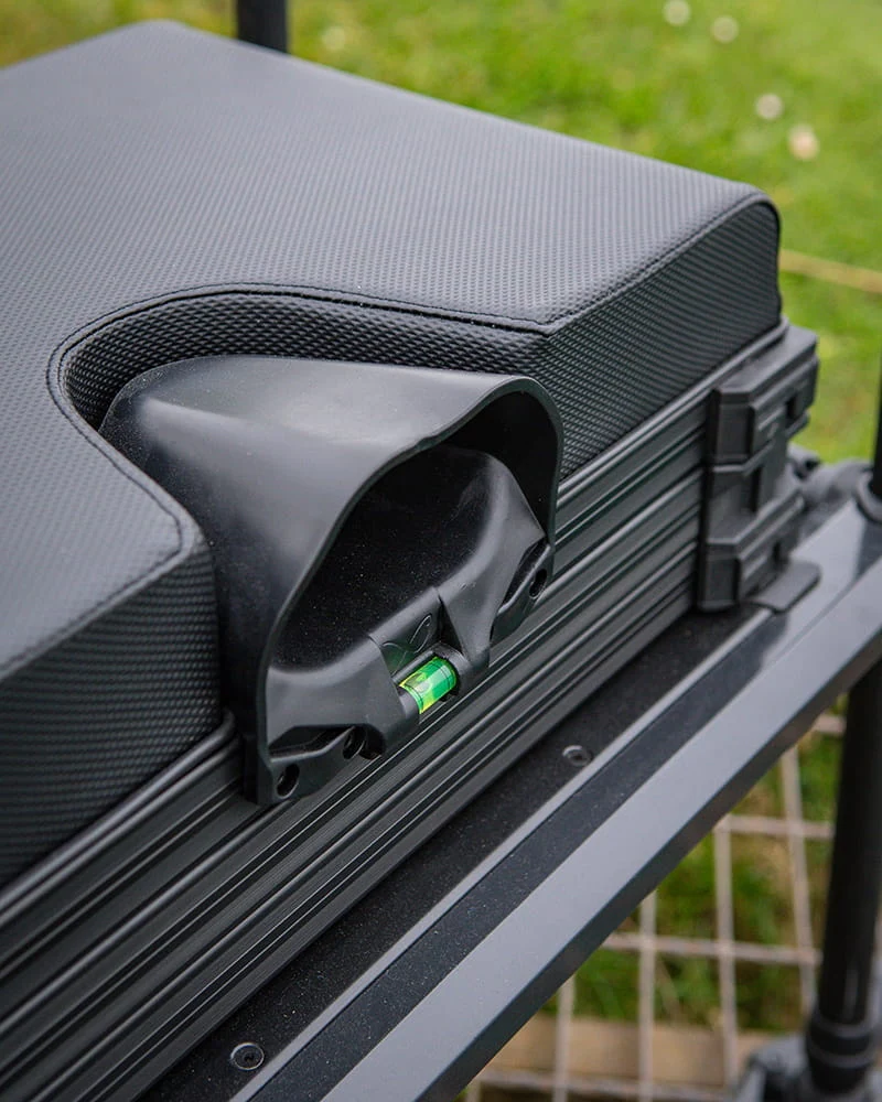 F25 Pro Super Lite Seatbox - Black – Zitkist