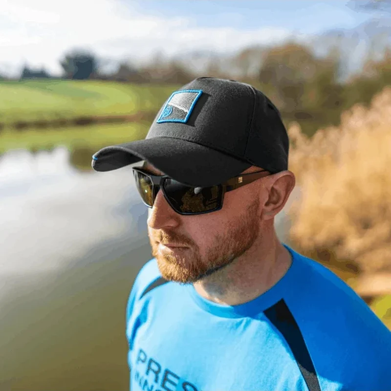 Black Apex Cap – Pet