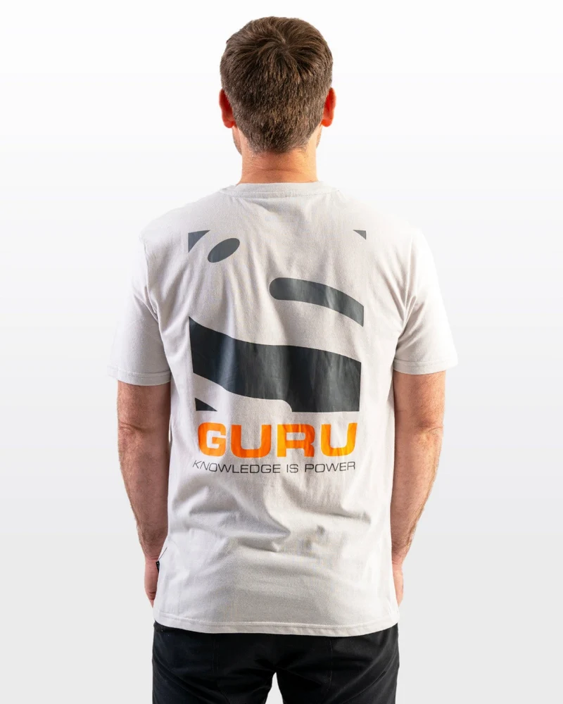 Magnify Grey Tee – T-shirt 🎁