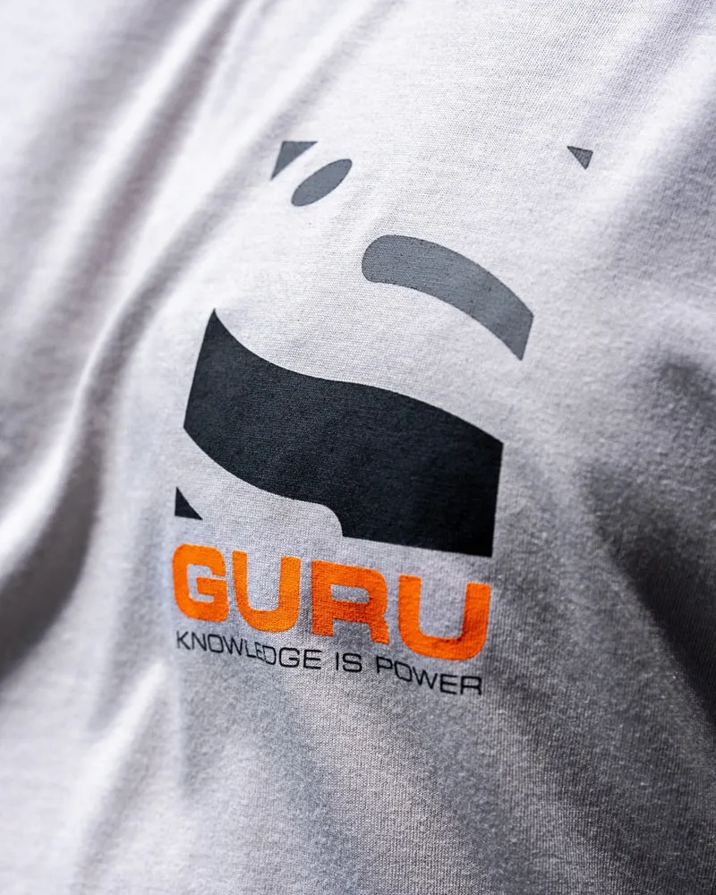 Magnify Grey Tee – T-shirt 🎁