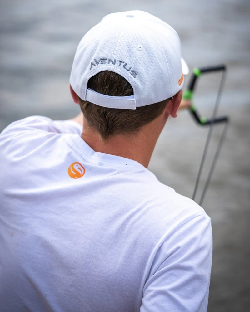 White Aventus Cap – Pet