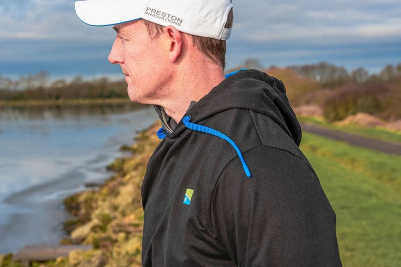 Pro Pullover Hoodie – Hoodie 🎁