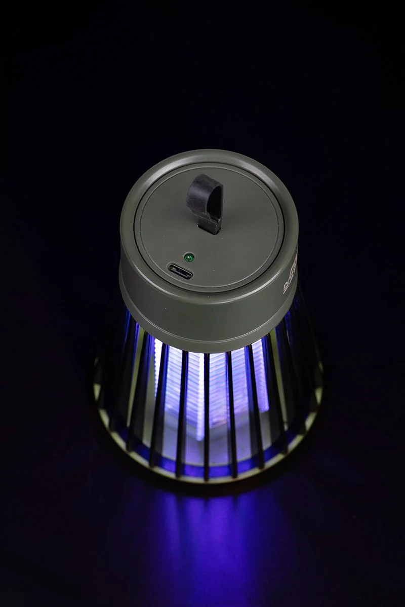 Lampe et anti-moustique Fox