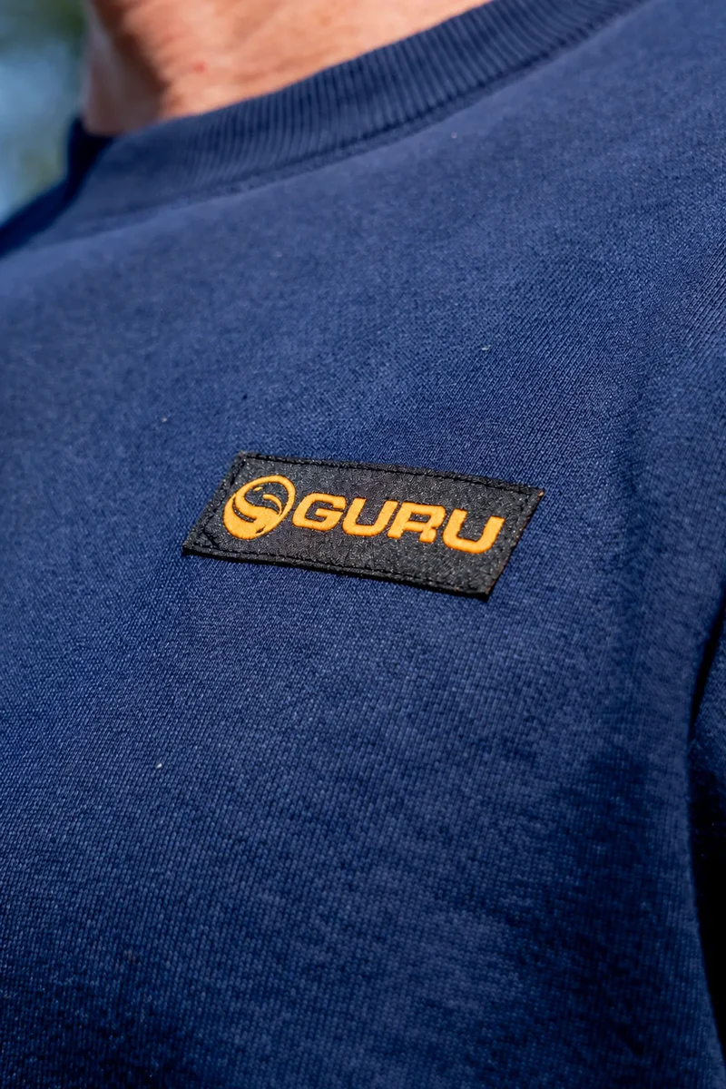 Patch Crewneck Navy – Marineblauwe Trui