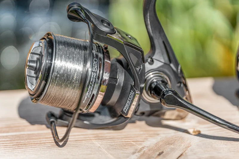 Monster Feeder Reels & Spare Spools – Feedermolens en Reservespoelen