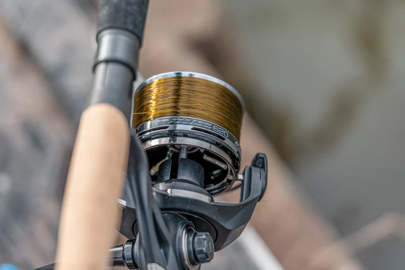 Monster Feeder Reels & Spare Spools – Feedermolens en Reservespoelen