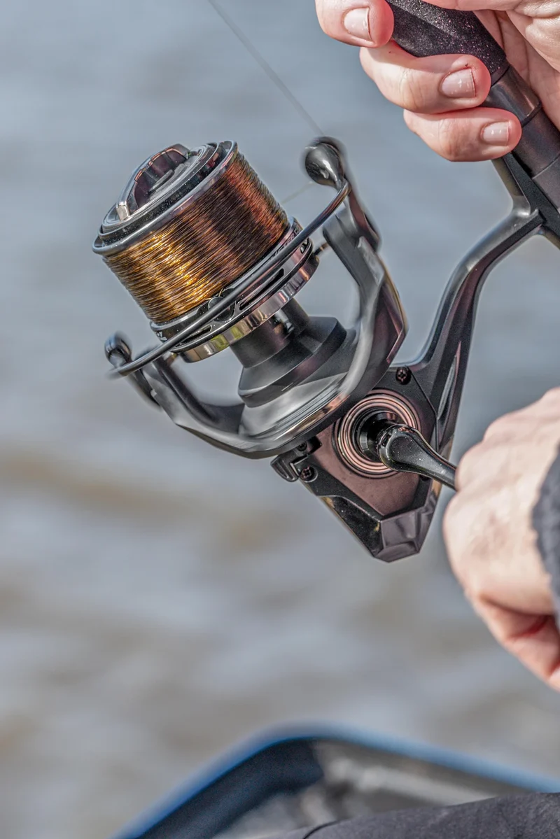 Monster Feeder Reels & Spare Spools – Feedermolens en Reservespoelen
