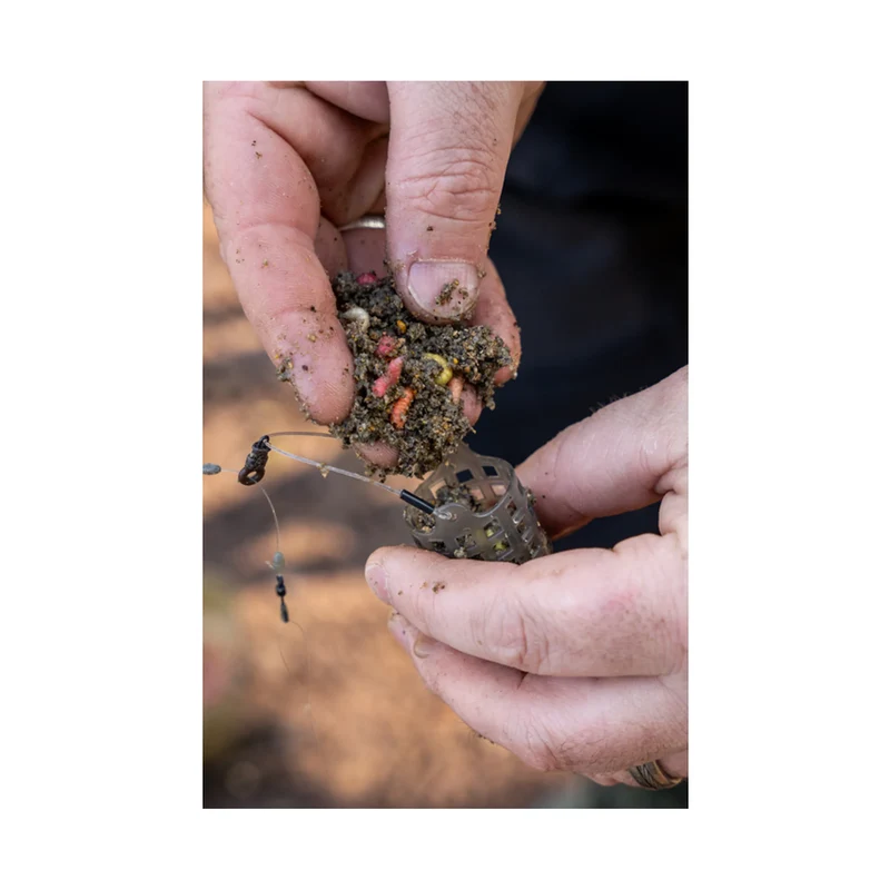 Slow Sinking Feeder – Langzaam Zinkende Voerkorf