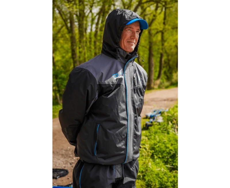 DF Lite Suit – Regenpak