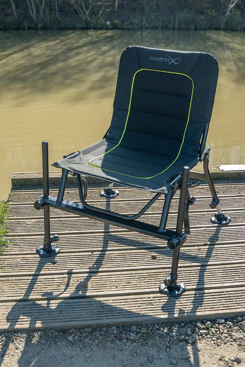 S25 Lite Accessory Chair – Feederstoel 🎁