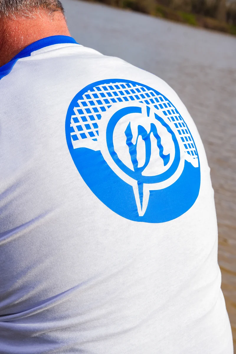 Lightweight White Raglan T-shirt – T-shirt