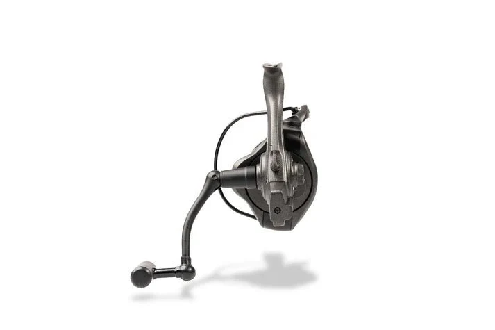 Moulinet Nash LRX8000