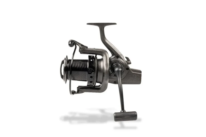 Moulinet Nash LRX10000