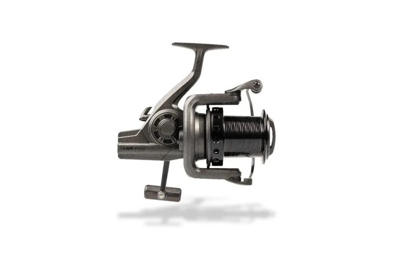 Moulinet Nash LRX10000