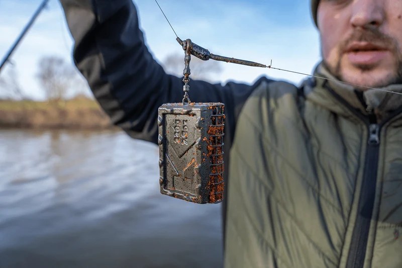 River Cage XT – Voerkorf 💰