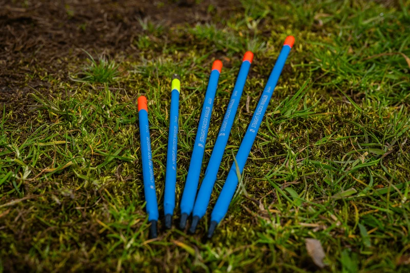 Straight Peacock Waggler – Wagglerdobber (10 stuks) 🎁