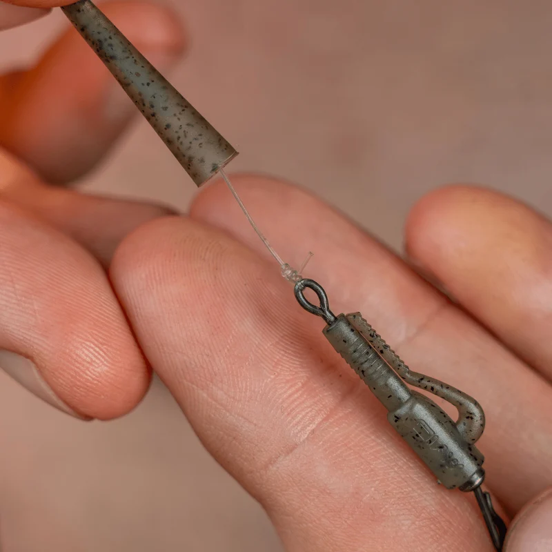 Set Lead QC Clip Avid Carp Outline FleckTone