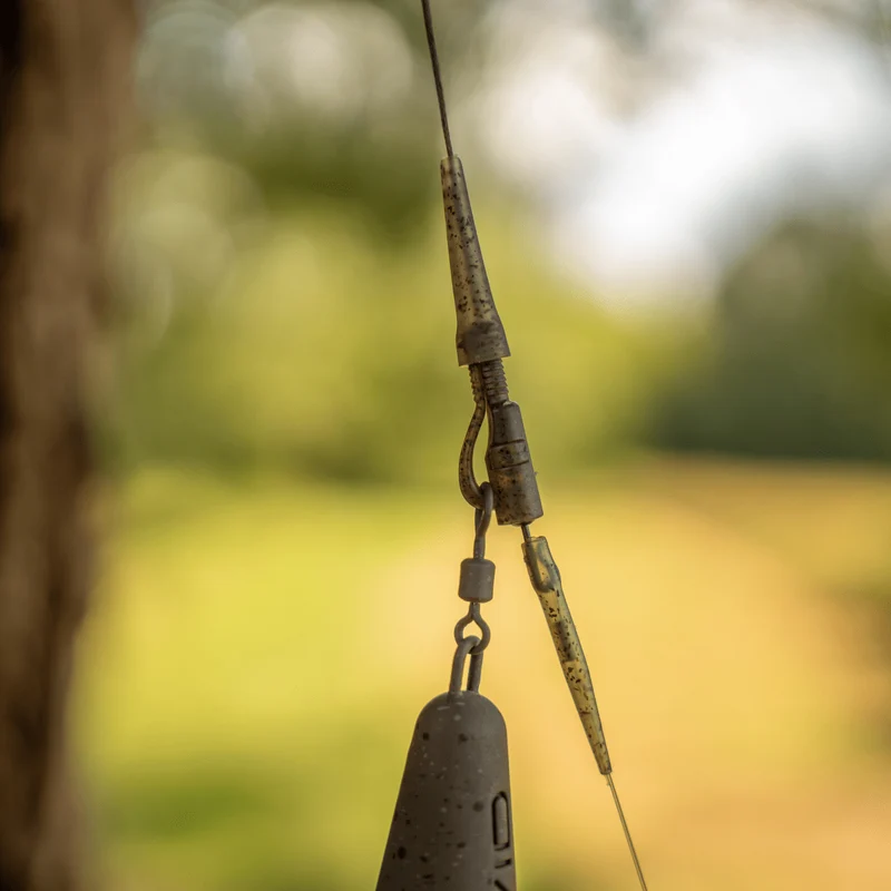 Set Lead Clip Avid Carp Outline FleckTone