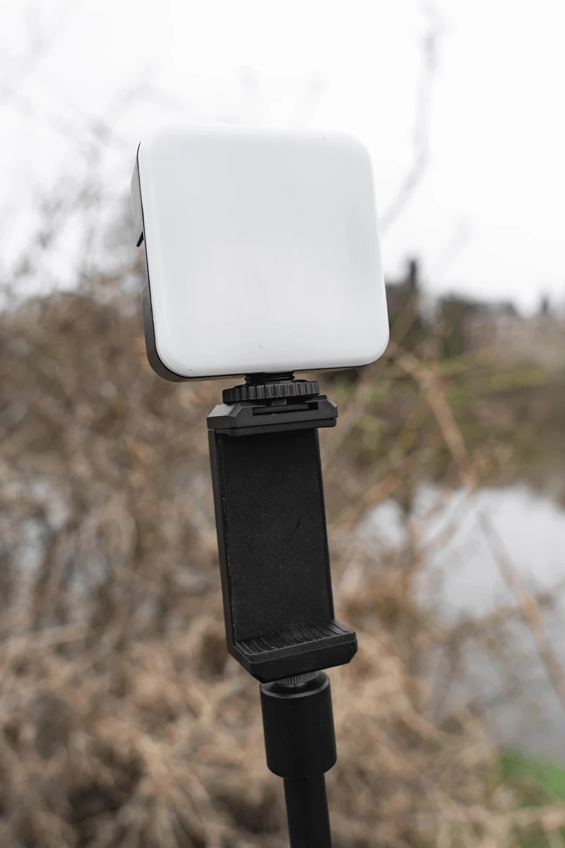 Self Take Station – Smartphonehouder met Fotolamp