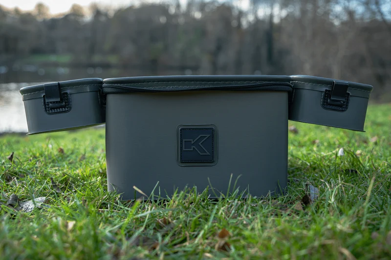 EVA Bait Station – Aastas met 2 Aasbakken