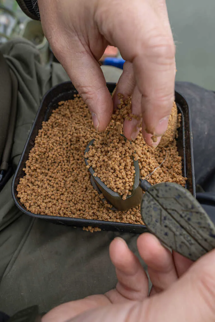 Camo Method Feeders Small 30g – Methodfeeder