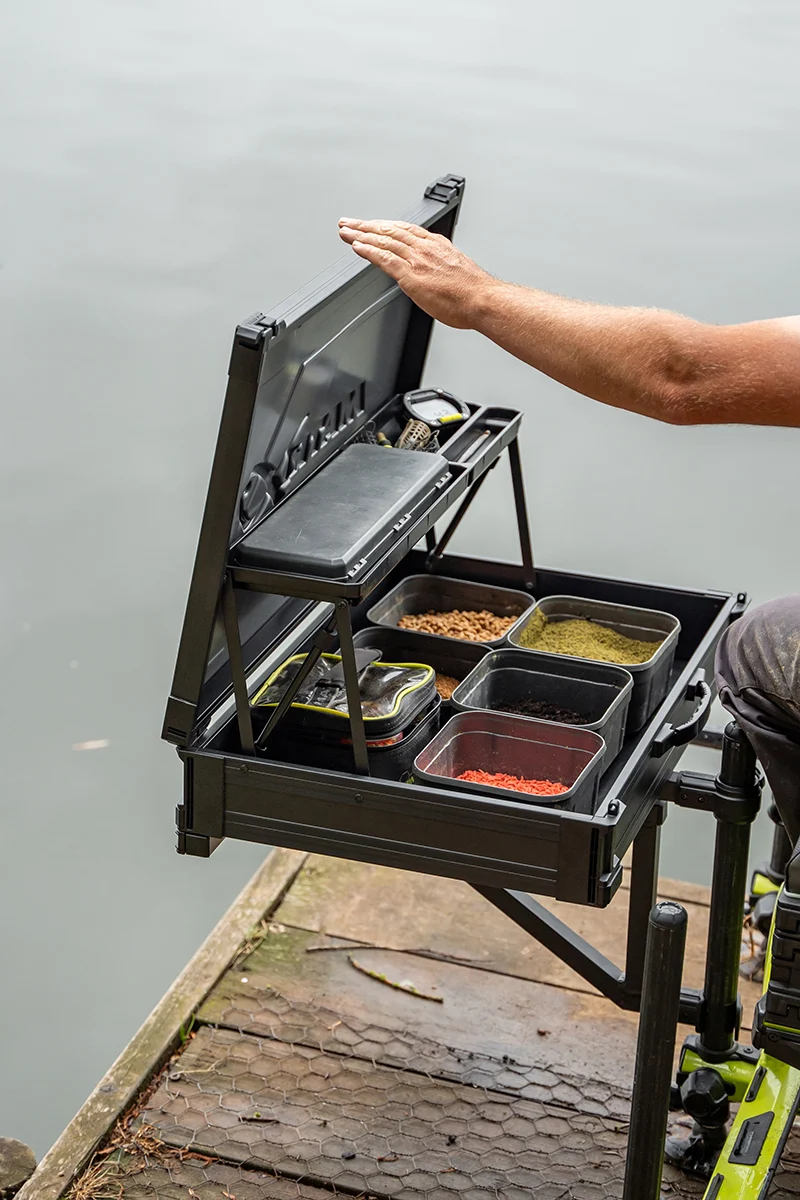 Pro Rigid Feeder Tray – Aastafel voor Feederstoel