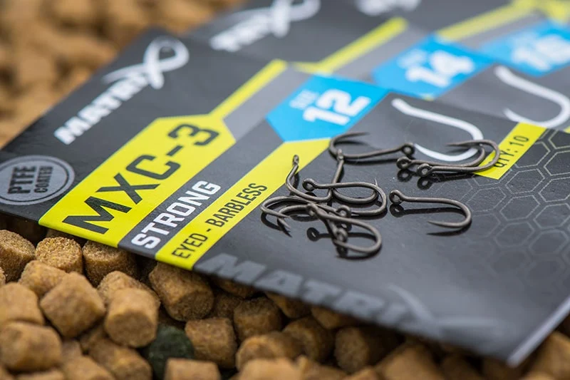 MXC-3 Strong Eyed Barbless Size 18 – Haak met Oog en zonder Weerhaak - 🎁