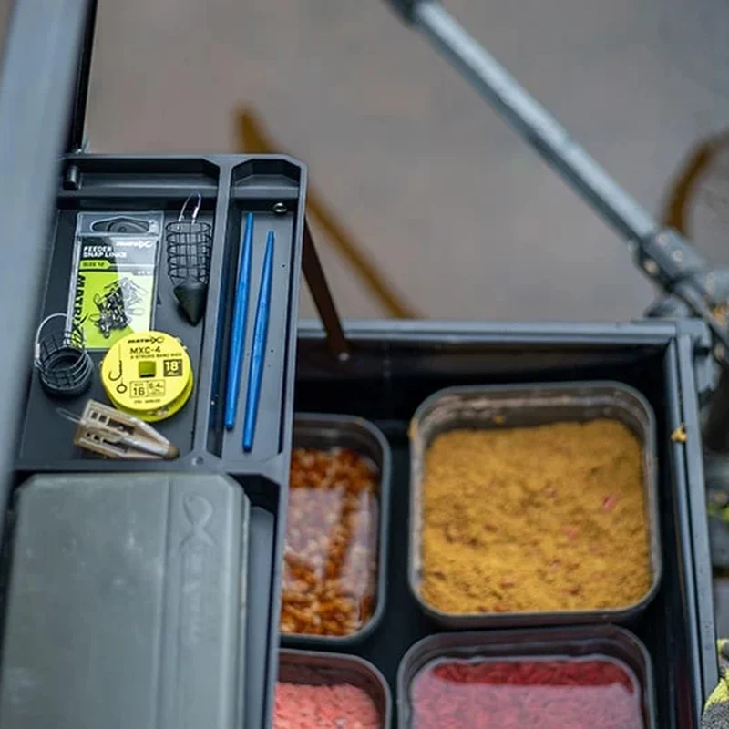 Pro Feeder Tray – Aastafel voor Feederstoel