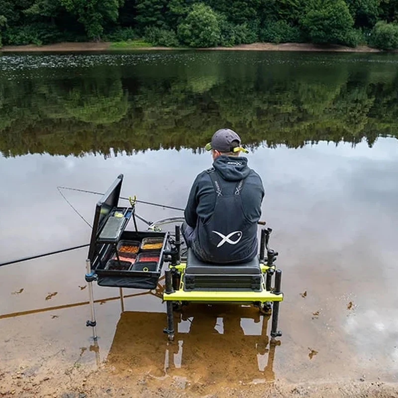 Pro Feeder Tray – Aastafel voor Feederstoel
