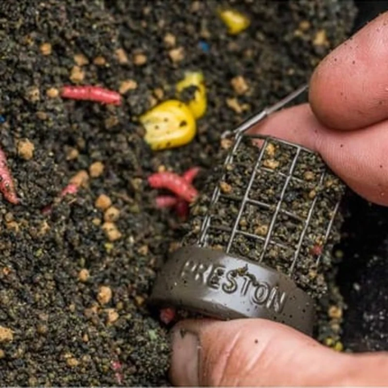 Distance Cage Feeders – Voerkorven voor Lange Afstand 💰
