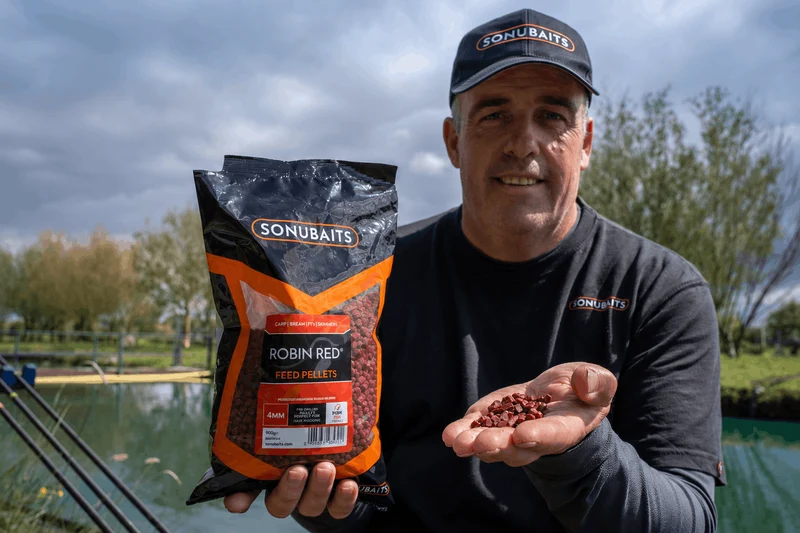 Robin Red Feed Pellets 900g – Voerpellets met Robin Red-smaak