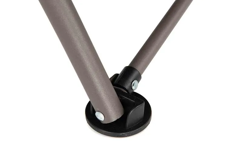 Chaise Fox Guest Voyager