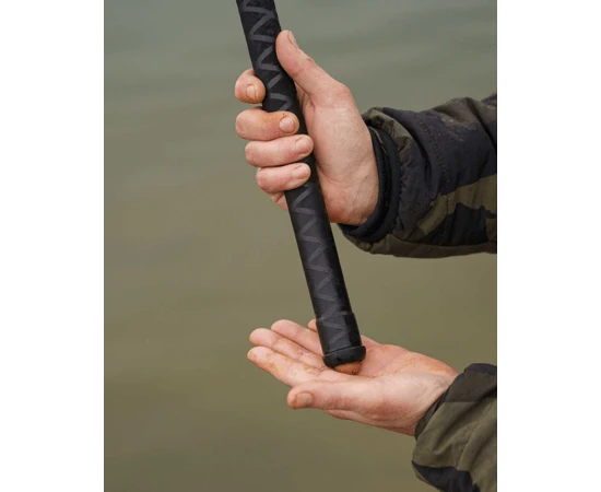 Cobra en carbone Avid Carp 120 cm/24 mm