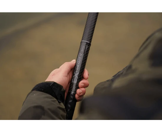 Cobra en carbone Avid Carp 80 cm/24 mm