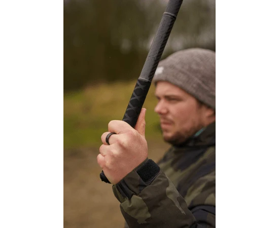 Cobra en carbone Avid Carp 80 cm/24 mm