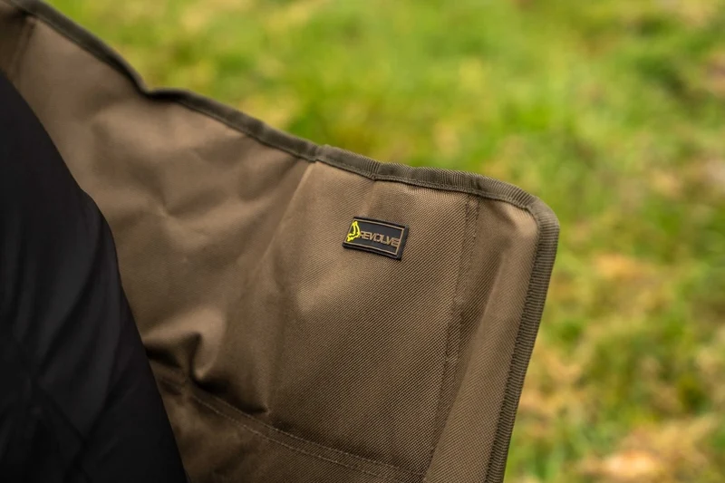 Chaise Avid Carp Revolve Low