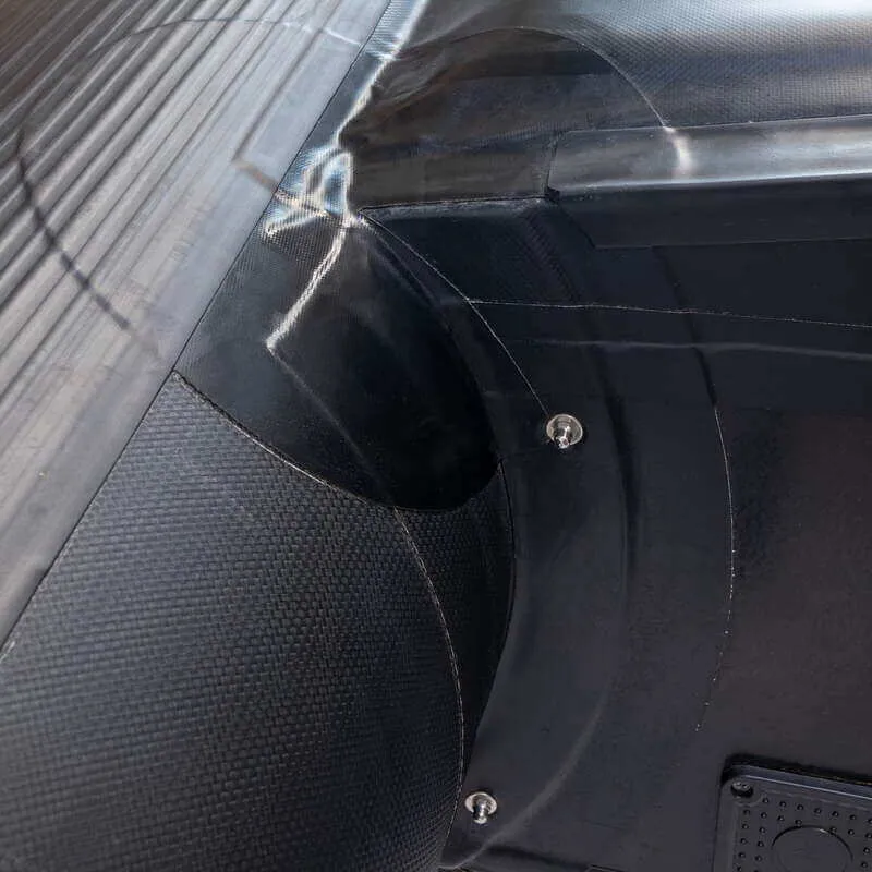 Bateau Raptor 270 X-Treme Dark avec plancher en aluminium