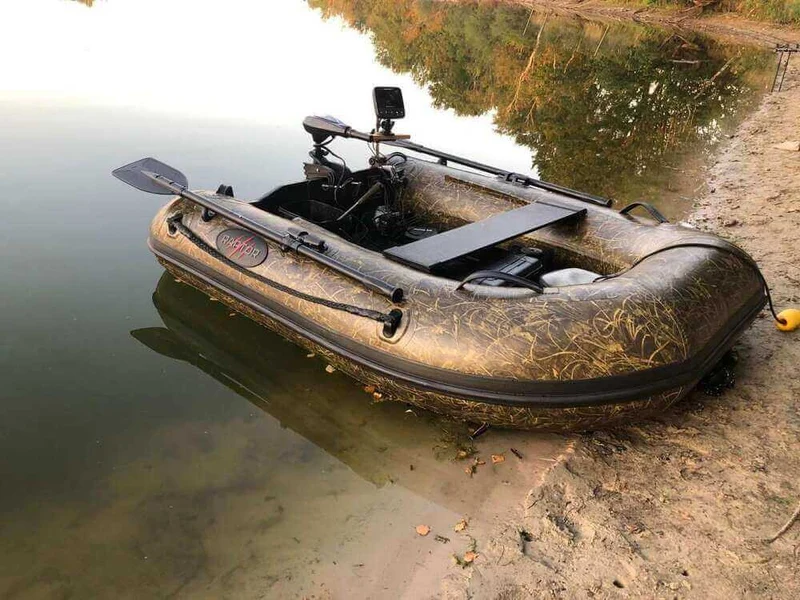 Bateau Raptor 230 X-Wide Bush avec plancher en aluminium