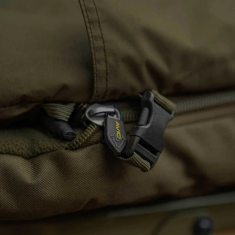 Bed Chair avec sac de couchage Avid Carp Benchmark Ultra System