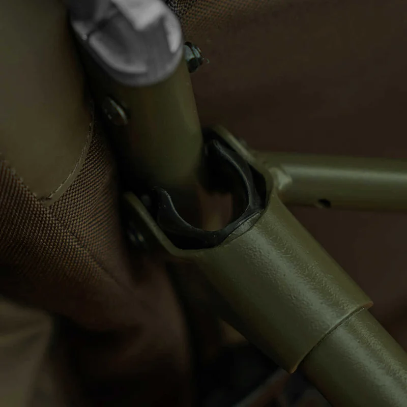 Bed Chair avec sac de couchage Avid Carp Benchmark Ultra X System 8 pieds