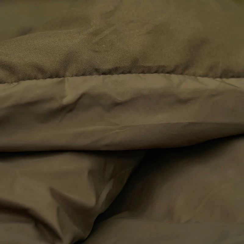 Bed Chair avec sac de couchage Avid Carp Revolve X System 8 pieds