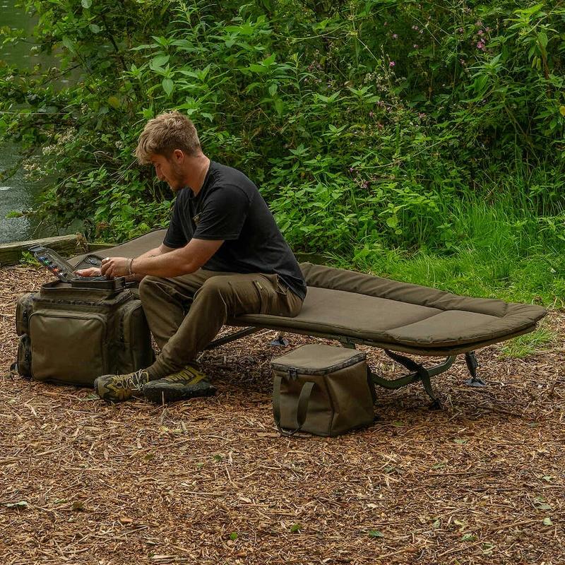 Bed Chair Avid Carp X Revolve 8 Feet