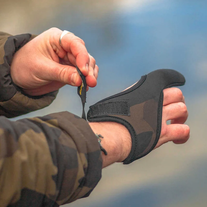 Doigtier Néoprène Avid Carp Stall