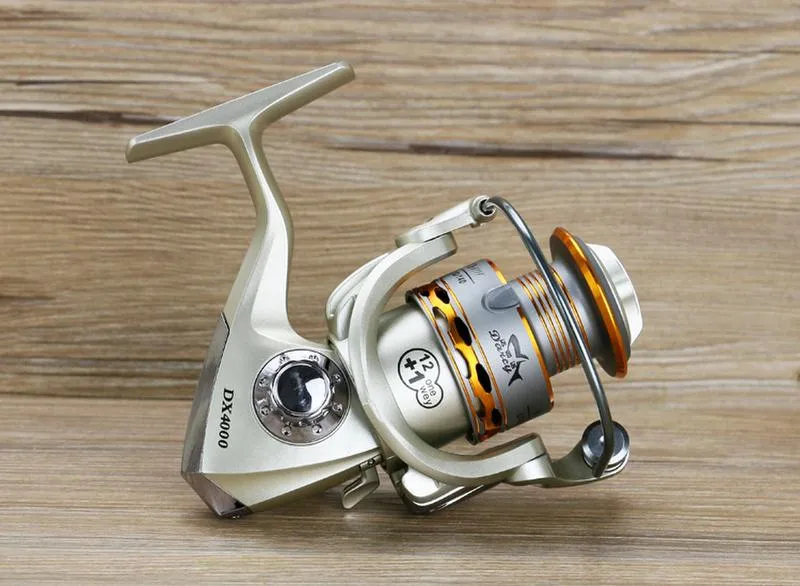 2019 New Fishing coil Wooden handshake 12+ 1BB Spinning Fishing Reel Professional Metal Left/Right Hand Fishing Reel Wheels
