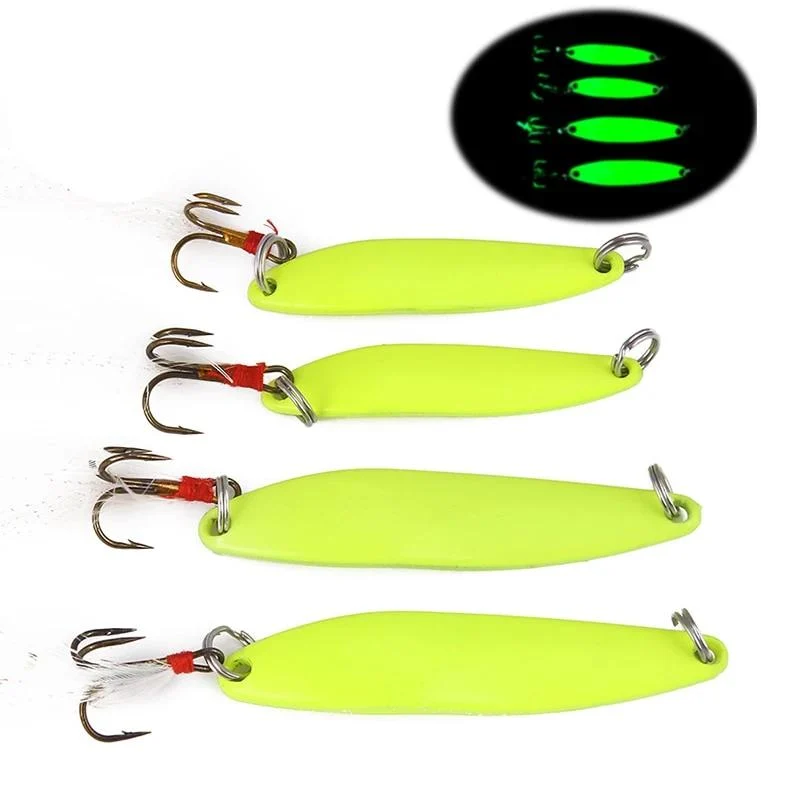 Cuillère Fluorescente Nocturne – Brillance Irrésistible