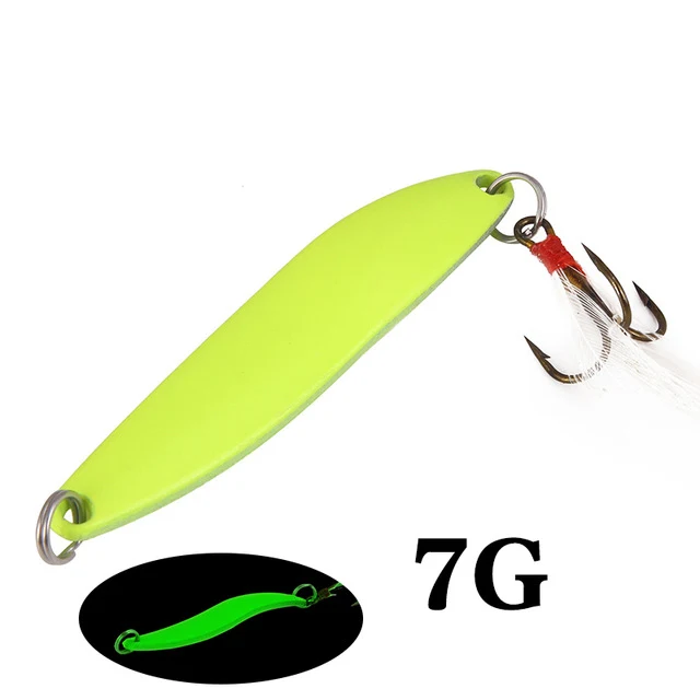 Cuillère Fluorescente Nocturne – Brillance Irrésistible