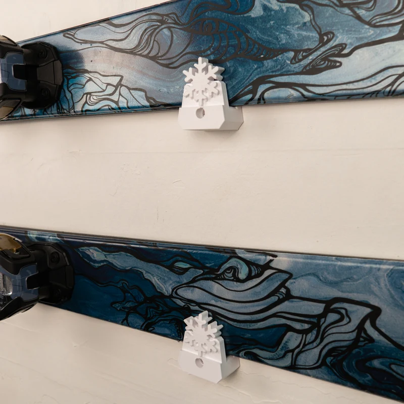 Snowflake Ski Holder | Horizontal Wall Mount